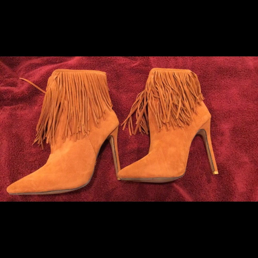 Healed boots